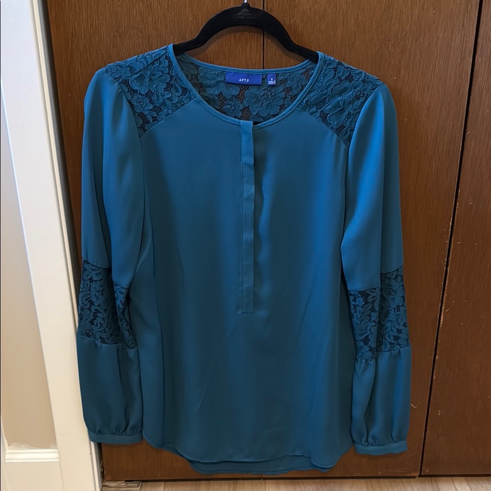 Apt. 9 Teal Lace Accent Women's Top